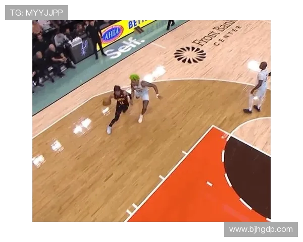 勇士与马刺激战四月二十日季后赛回顾精彩瞬间与关键时刻分析