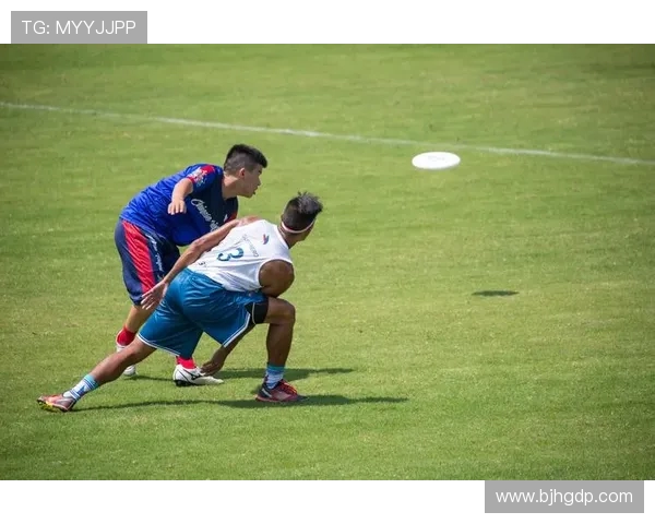 杭州飞盘队与深圳飞盘队赛后复盘分析意识碰撞与战术较量